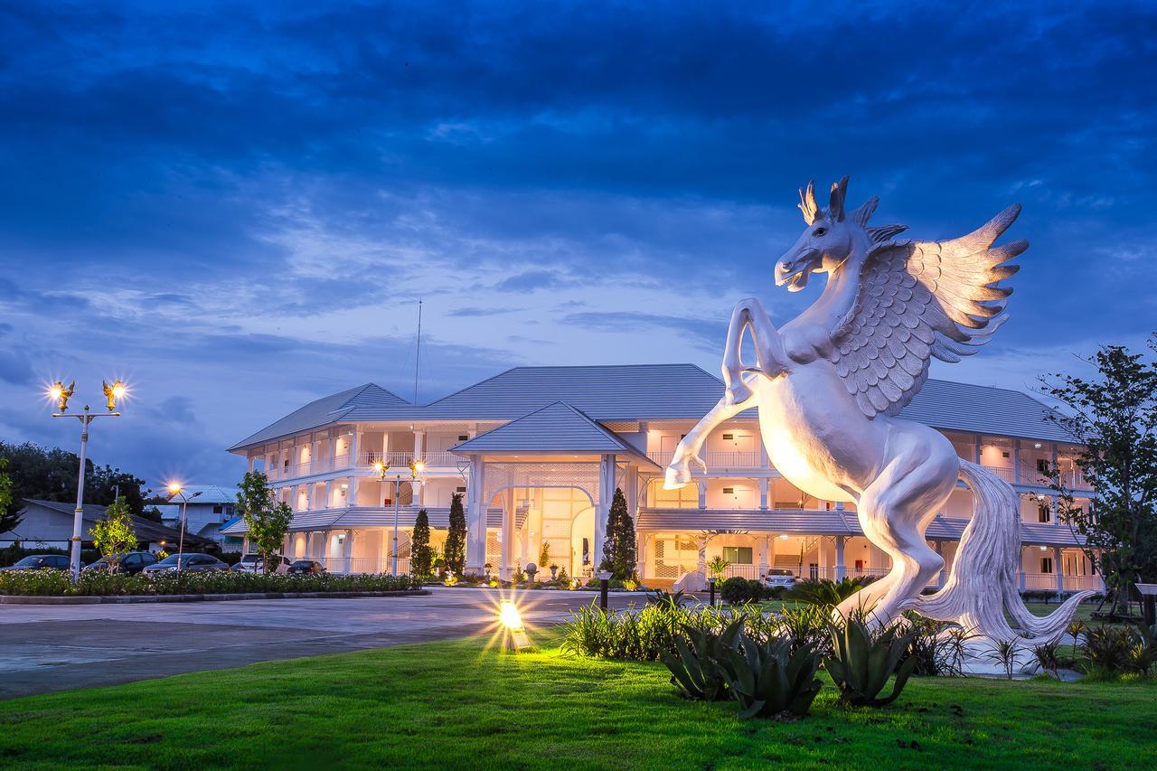 White House Hotel Так Екстериор снимка